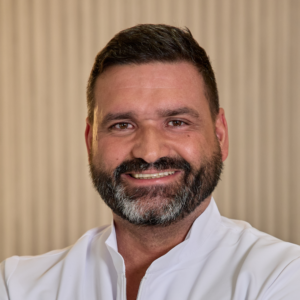 Dr. Dario Castro Alonso