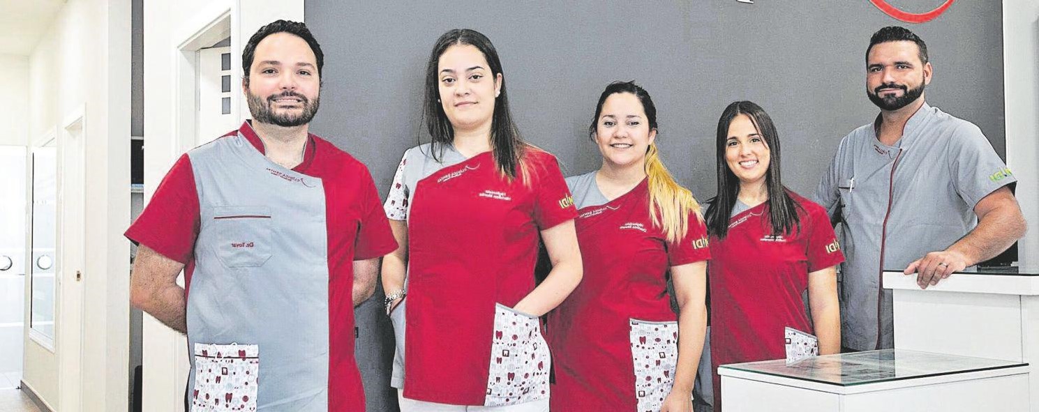 Dentista Las Palmas  . La Clínica Dental Palma Dentistas Está Dirigida Por El Dr.